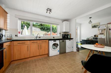 3 bedroom Terraced House for sale in Deweys Close, North Luffenham, LE15
