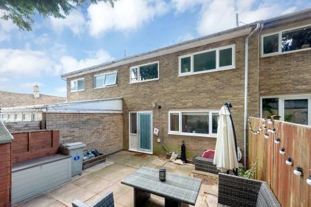 3 bedroom Terraced House for sale in Deweys Close, North Luffenham, LE15