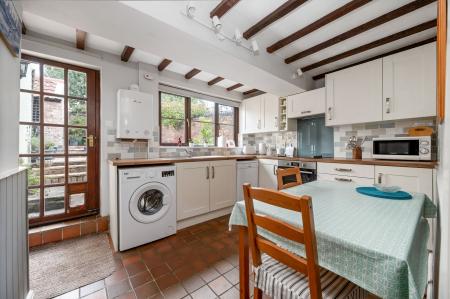 2 bedroom End of terrace house for sale in Main Street, Whissendine