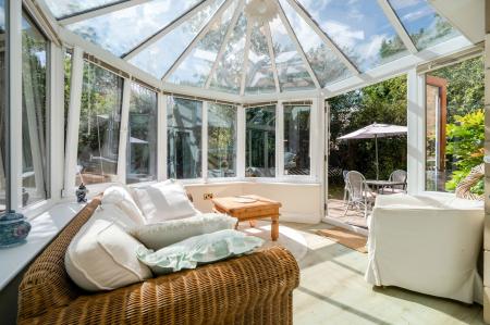 4 bedroom Detached house for sale in Willow Close, Whissendine, LE15