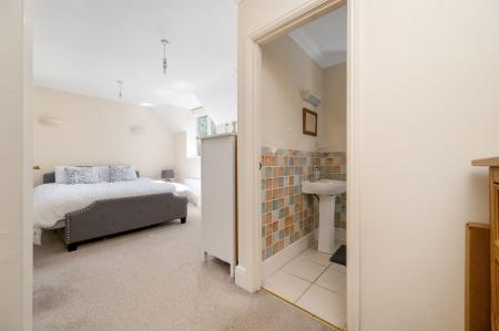 4 bedroom Detached house for sale in Willow Close, Whissendine, LE15