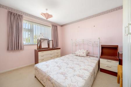3 bedroom End of terrace house for sale in Cheviot Close, Oakham, LE15
