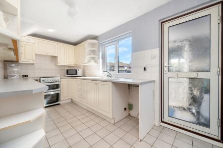 3 bedroom End of terrace house for sale in Cheviot Close, Oakham, LE15