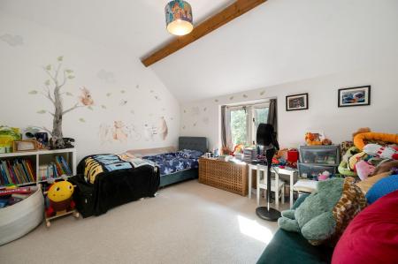4 bedroom End of terrace house for sale in Jubilee Gardens, Cottesmore