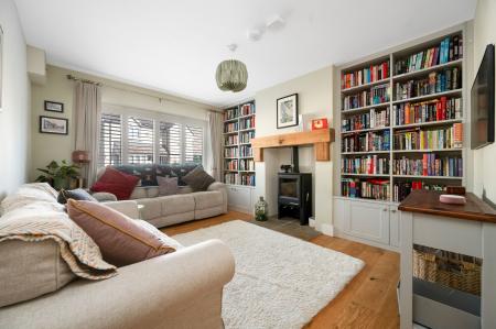 4 bedroom End of terrace house for sale in Jubilee Gardens, Cottesmore