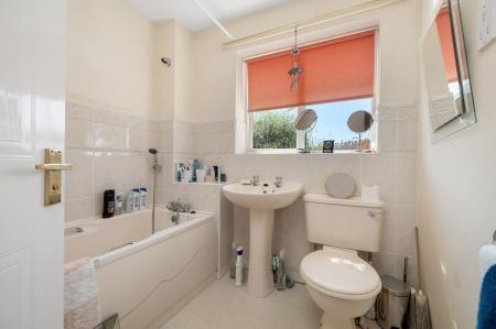 3 bedroom Detached house for sale in Horn Close, Oakham, LE15