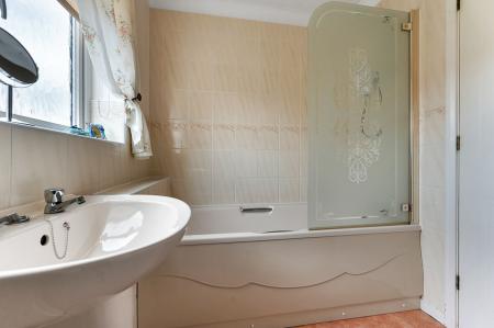 3 bedroom Detached house to let in Alsthorpe Road, Oakham, LE15