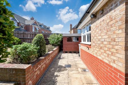 3 bedroom Detached house to let in Gilmore Close, Oakham, LE15