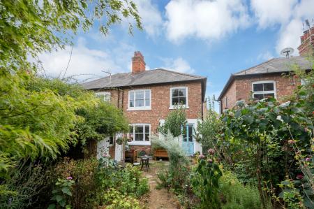 3 bedroom Semi-detached house for sale in Brooke Road, Oakham, LE15