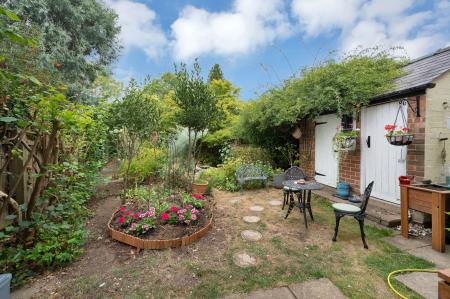 3 bedroom Semi-detached house for sale in Brooke Road, Oakham, LE15