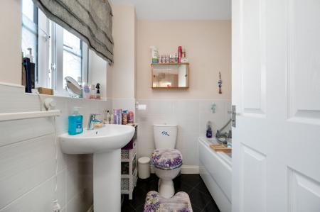 3 bedroom Semi-detached house for sale in Farrer Way, Barleythorpe, LE15