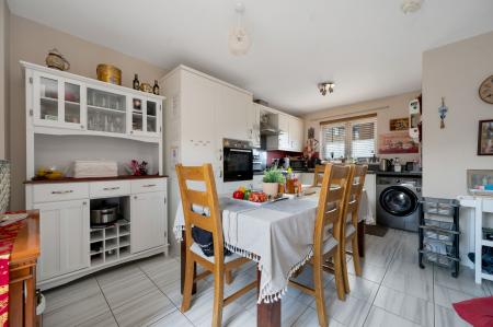 3 bedroom Semi-detached house for sale in Farrer Way, Barleythorpe, LE15