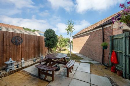 3 bedroom Semi-detached house for sale in Farrer Way, Barleythorpe, LE15