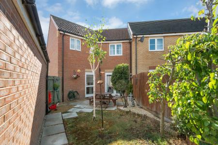 3 bedroom Semi-detached house for sale in Farrer Way, Barleythorpe, LE15