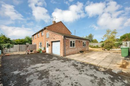 3 bedroom Semi-detached house for sale in Ashwell Road, Oakham, LE15