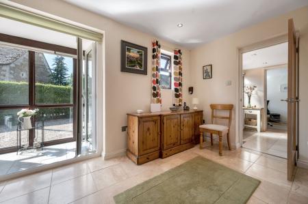 3 bedroom House for sale in Orchard Close, Egleton, LE15