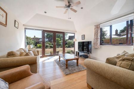 3 bedroom House for sale in Orchard Close, Egleton, LE15