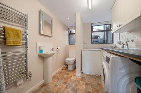 3 bedroom House for sale in Orchard Close, Egleton, LE15