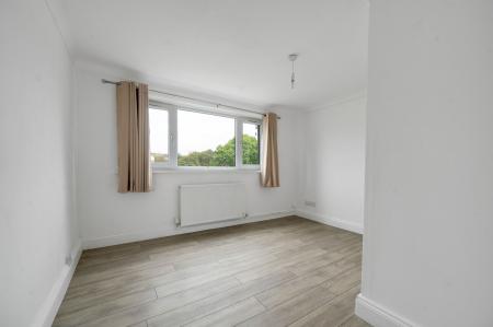 4 bedroom Semi-detached house to let in Hudson Close, Oakham, LE15