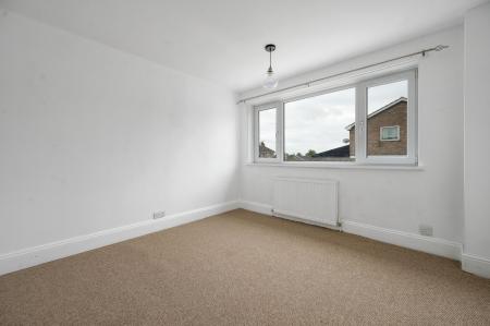 4 bedroom Semi-detached house to let in Hudson Close, Oakham, LE15