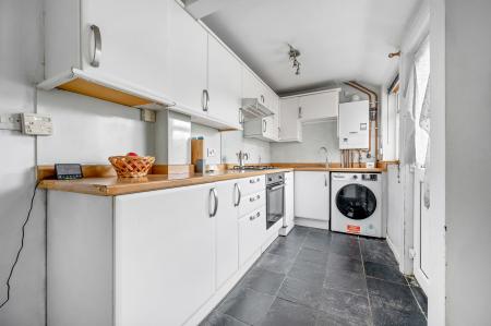 2 bedroom End of terrace house for sale in Kings Road, Oakham