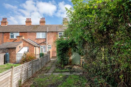 2 bedroom End of terrace house for sale in Kings Road, Oakham