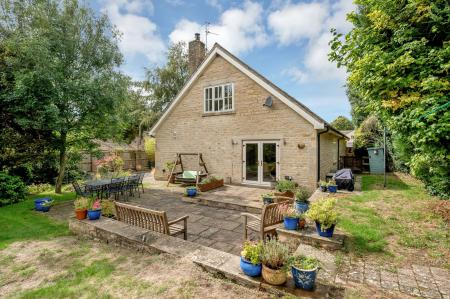 4 bedroom Detached house for sale in Great Lane, Greetham