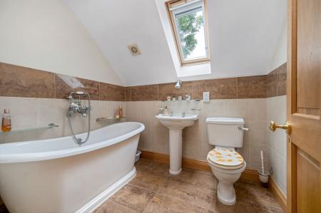 4 bedroom Detached house for sale in Great Lane, Greetham