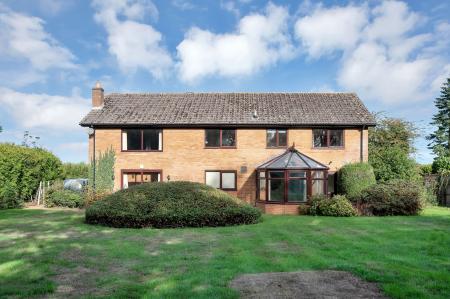 5 bedroom Detached house for sale in Cottesmore Road, Burley