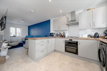 4 bedroom Terraced House to let in Stud Road, Barleythorpe, LE15