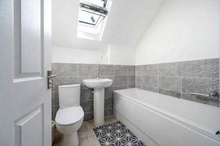 4 bedroom Terraced House to let in Stud Road, Barleythorpe, LE15