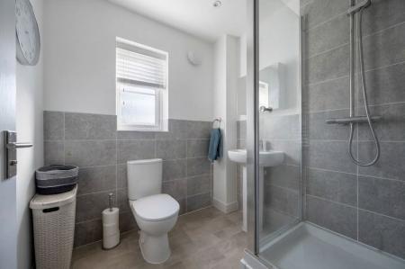 4 bedroom Terraced House to let in Stud Road, Barleythorpe, LE15