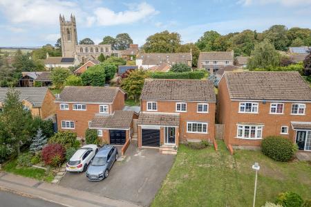 4 bedroom Detached house for sale in Foxhill, Whissendine