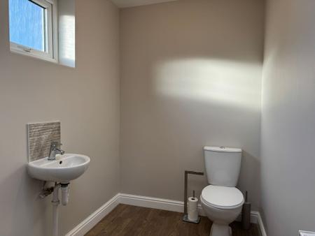 3 bedroom Link detached house to let in Holbrook Way, Barleythorpe, LE15