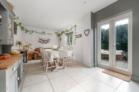 4 bedroom Detached house for sale in Bramble Close, Barleythorpe