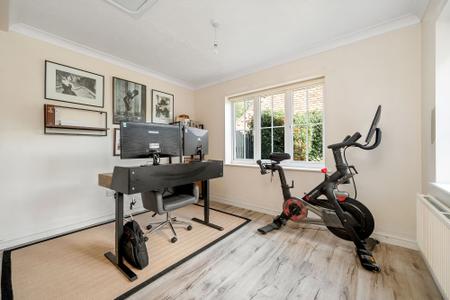 4 bedroom Detached house for sale in Alsthorpe Road, Oakham