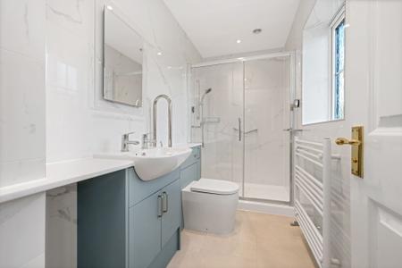 4 bedroom Detached house for sale in Alsthorpe Road, Oakham