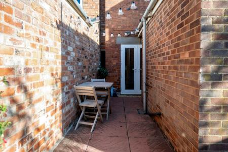 2 bedroom Terraced House for sale in Deans Street, Oakham