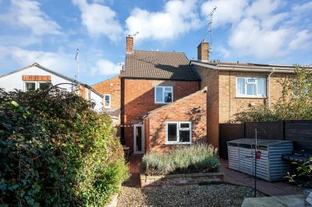 2 bedroom Terraced House for sale in Deans Street, Oakham