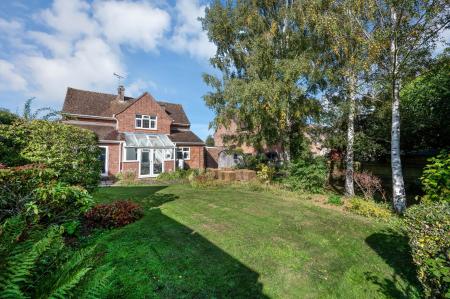 2 bedroom Detached house for sale in Burley Road, Oakham