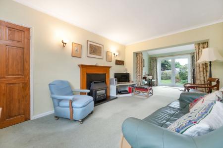 2 bedroom Detached house for sale in Burley Road, Oakham