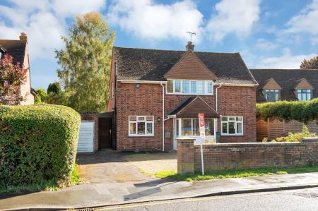 2 bedroom Detached house for sale in Burley Road, Oakham