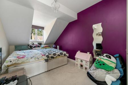 4 bedroom Detached house for sale in Foxfield Way, Oakham