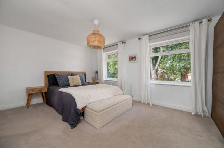 4 bedroom Detached house for sale in Foxfield Way, Oakham