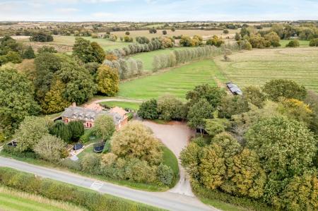 3 bedroom Character Property for sale in Stapleford Road, Stapleford