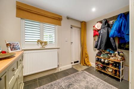 3 bedroom Character Property for sale in Stapleford Road, Stapleford
