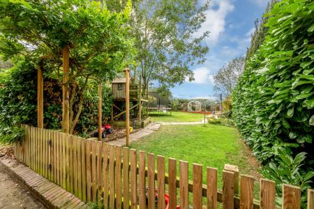 3 bedroom Character Property for sale in Stapleford Road, Stapleford