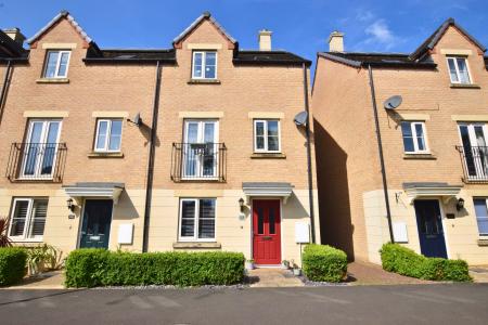 4 bedroom Terraced House to let in Stud Road, Barleythorpe, LE15