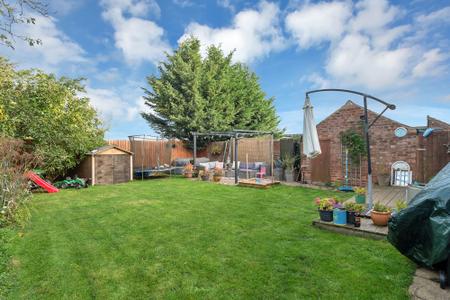 4 bedroom Semi-detached house to let in Ashwell Road, Oakham, LE15