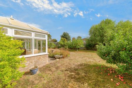 4 bedroom Bungalow for sale in Debdale, Cottesmore